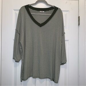 Womens Stripped Top With Ruffle 3/4 Sleeves Size 1XL
